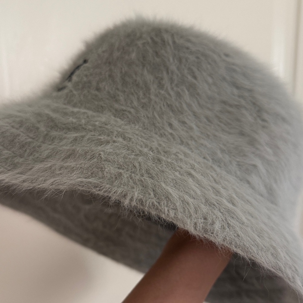 Kangol Soft Gray Furry Bucket Hat - Picture 9 of 10